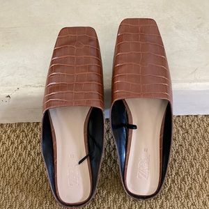 Zara mules, super cute for fall/winter only worn once!